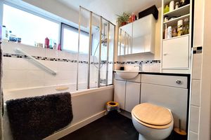 Bathroom - click for photo gallery